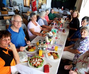 Helpende Hand reël ete